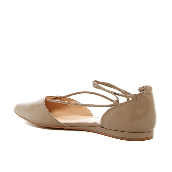 NWT Vince Camuto Hadia Pointy Toe Flat Gray - Picture 3 of 4